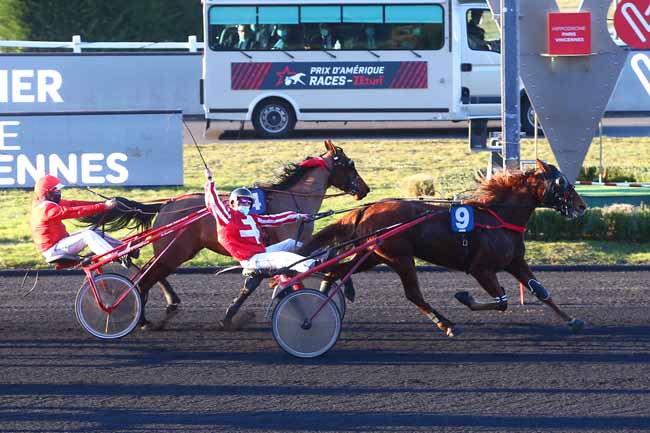 Photo d'arrivée de la course pmu PRIX JEAN TYSSANDIER à PARIS-VINCENNES le Dimanche 28 février 2021