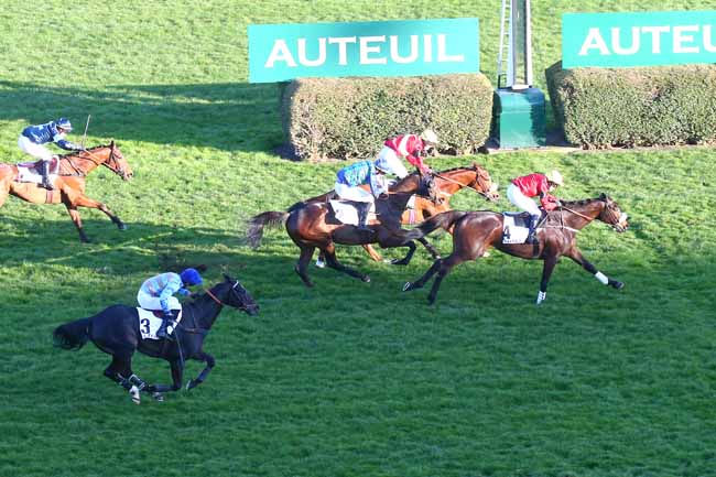 Photo d'arrivée de la course pmu PRIX ROBERT DE CLERMONT-TONNERRE à AUTEUIL le Lundi 1 mars 2021