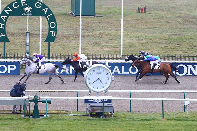 Photo d'arrivée de la course pmu PRIX DE L'ANCIENNE REMISE à CHANTILLY le Mardi 16 mars 2021
