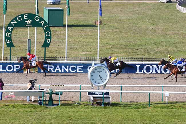 Photo d'arrivée de la course pmu PRIX DU CLOS DU PRIEURE à CHANTILLY le Mardi 23 mars 2021