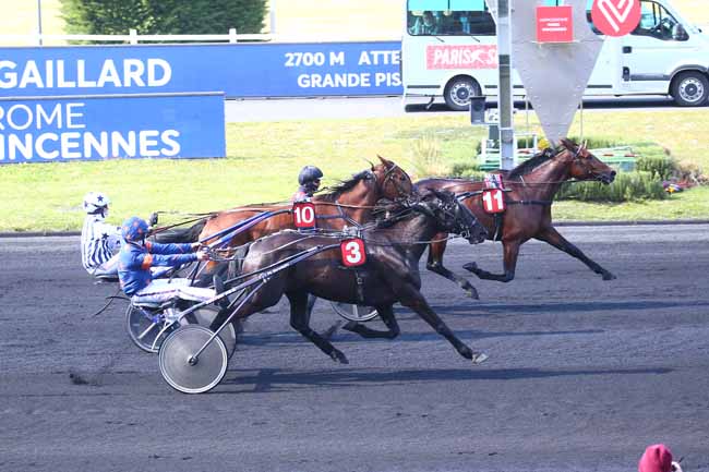 Photo d'arrivée de la course pmu PRIX DE CHATEAU-GAILLARD à PARIS-VINCENNES le Samedi 17 avril 2021