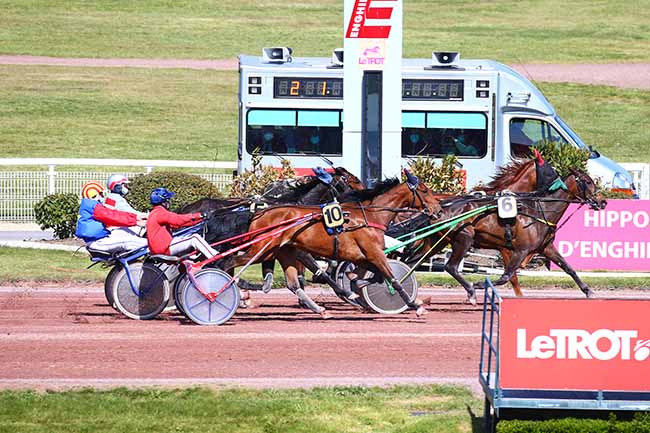 Photo d'arrivée de la course pmu PRIX DE LA PORTE MAILLOT à ENGHIEN le Jeudi 22 avril 2021