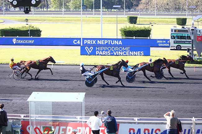 Photo d'arrivée de la course pmu PRIX NEPTUNA à PARIS-VINCENNES le Vendredi 23 avril 2021