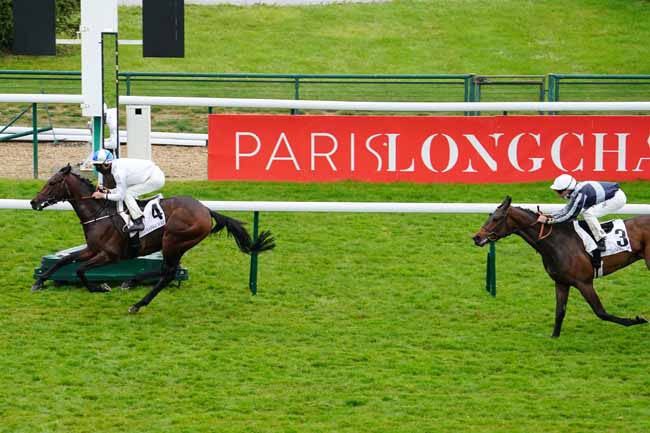 Photo d'arrivée de la course pmu PRIX DU BOIS DE BOULOGNE à LONGCHAMP le Jeudi 6 mai 2021
