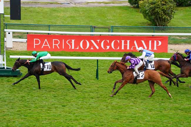 Photo d'arrivée de la course pmu PRIX DES BOUFFES PARISIENS à LONGCHAMP le Jeudi 6 mai 2021