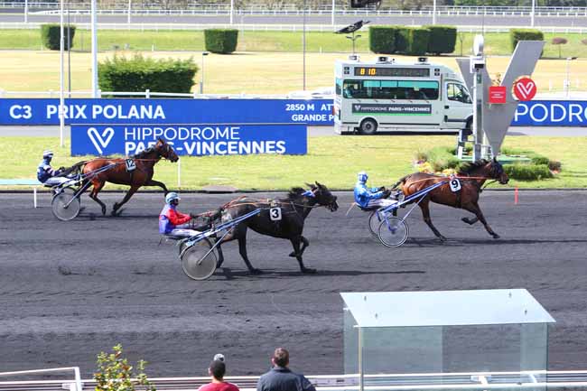 Photo d'arrivée de la course pmu PRIX POLANA à PARIS-VINCENNES le Vendredi 7 mai 2021