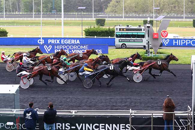 Photo d'arrivée de la course pmu PRIX EGERIA à PARIS-VINCENNES le Vendredi 14 mai 2021