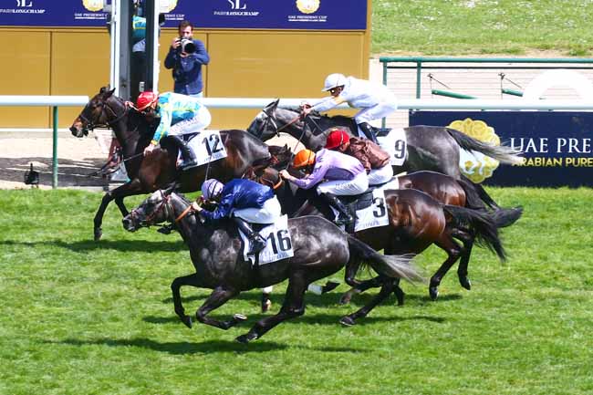 Photo d'arrivée de la course pmu GRAND HANDICAP DU BOIS DE BOULOGNE à LONGCHAMP le Dimanche 16 mai 2021