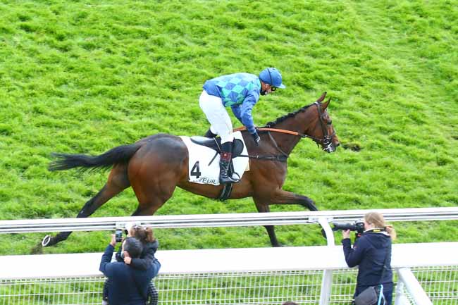 Photo d'arrivée de la course pmu PRIX ALAIN DU BREIL - COURSE DE HAIES DE PRINTEMPS DES QUATRE ANS à AUTEUIL le Dimanche 23 mai 2021