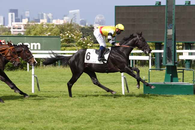 Photo d'arrivée de la course pmu PRIX FLYING DUTCHMAN à SAINT-CLOUD le Mercredi 2 juin 2021