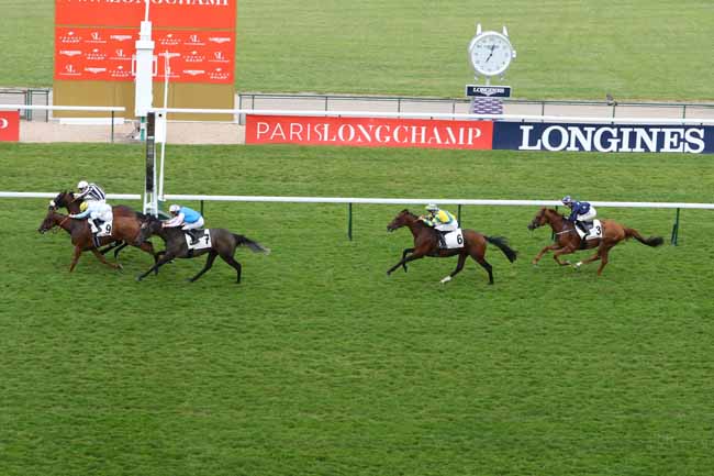 Photo d'arrivée de la course pmu PRIX DU VAL DE GRACE à LONGCHAMP le Jeudi 3 juin 2021