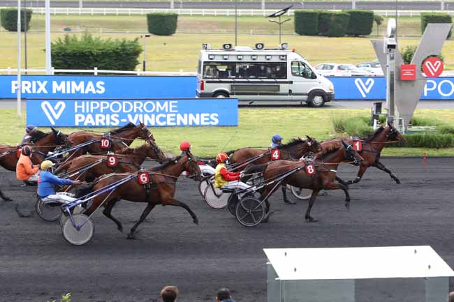 Photo d'arrivée de la course pmu PRIX MIMAS à PARIS-VINCENNES le Vendredi 4 juin 2021