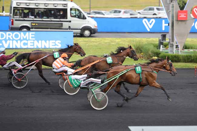 Photo d'arrivée de la course pmu PRIX KISSA à PARIS-VINCENNES le Vendredi 4 juin 2021