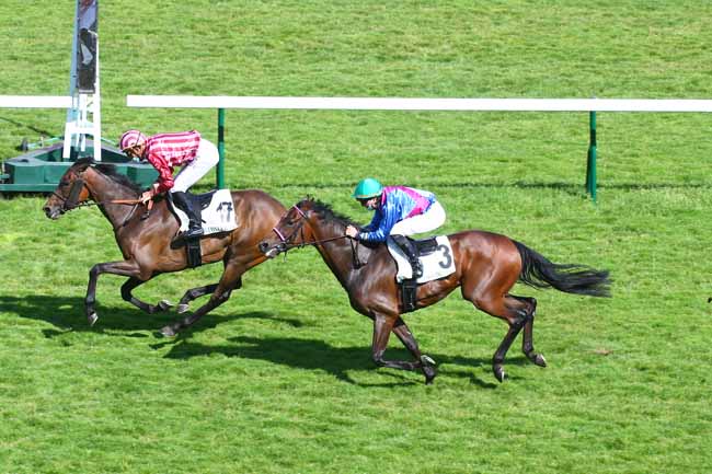Photo d'arrivée de la course pmu PRIX DU VIEUX COLOMBIER à LONGCHAMP le Jeudi 10 juin 2021