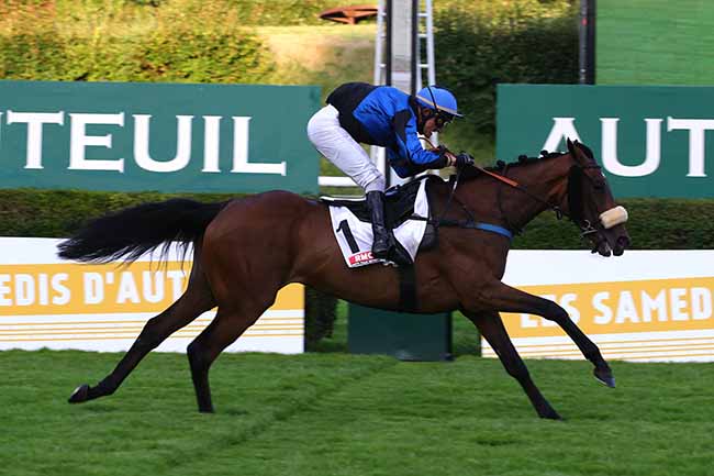 Photo d'arrivée de la course pmu PRIX LINDOR à AUTEUIL le Samedi 12 juin 2021