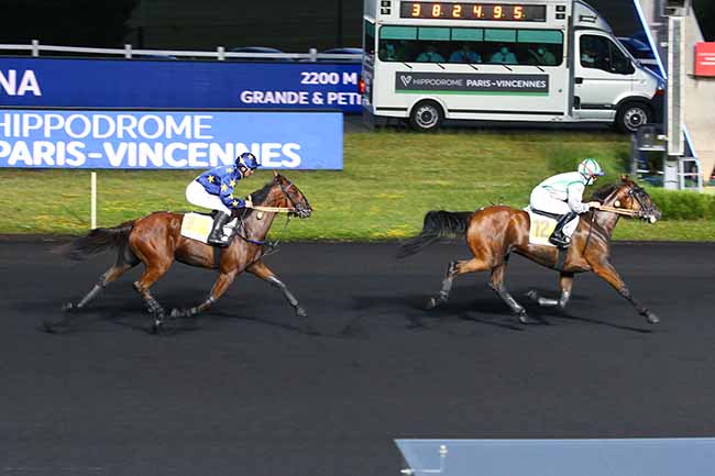 Photo d'arrivée de la course pmu PRIX PARIANA à PARIS-VINCENNES le Vendredi 18 juin 2021
