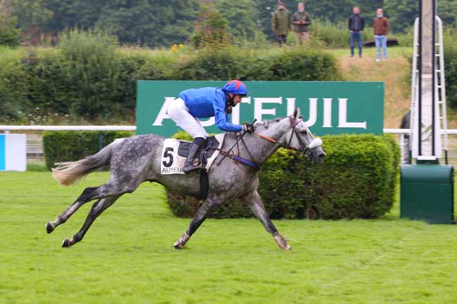 Photo d'arrivée de la course pmu PRIX CHINCO à AUTEUIL le Mercredi 23 juin 2021