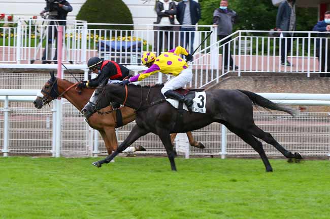 Photo d'arrivée de la course pmu PRIX DAWN RUN à AUTEUIL le Mardi 29 juin 2021