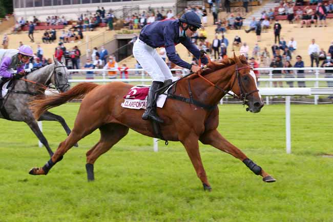 Photo d'arrivée de la course pmu PRIX BIEN-ETRE ET BONNE SANTÉ (PRIX DES FORSYTHIAS) à CLAIREFONTAINE le Lundi 5 juillet 2021