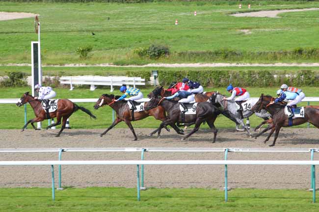 Photo d'arrivée de la course pmu PRIX DE LA PRESQU'ILE à DEAUVILLE le Mardi 13 juillet 2021