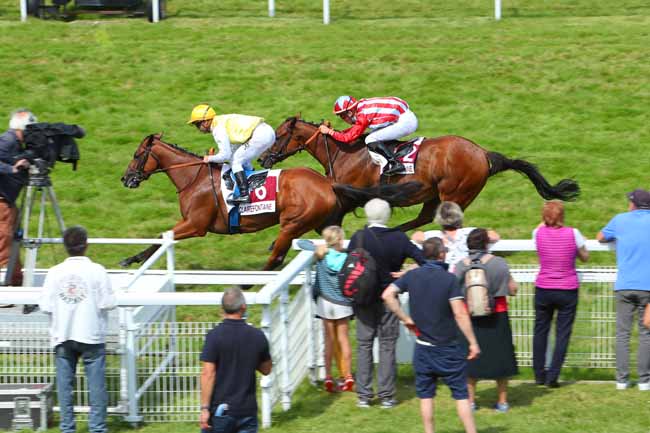 Photo d'arrivée de la course pmu PRIX FEDERATION DES ELEVEURS DU GALOP (PRIX KENMARE) à CLAIREFONTAINE le Mercredi 11 août 2021