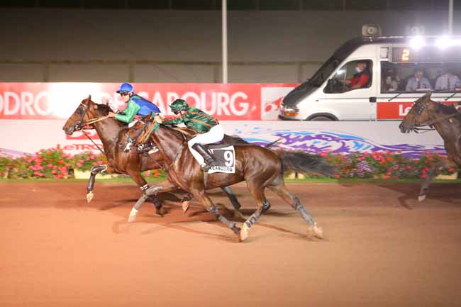 Photo d'arrivée de la course pmu PRIX DES VERVEINES à CABOURG le Vendredi 13 août 2021