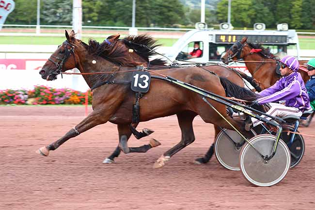 Photo d'arrivée de la course pmu PRIX DE SAINT-PIERRE-EN-AUGE à CABOURG le Vendredi 20 août 2021