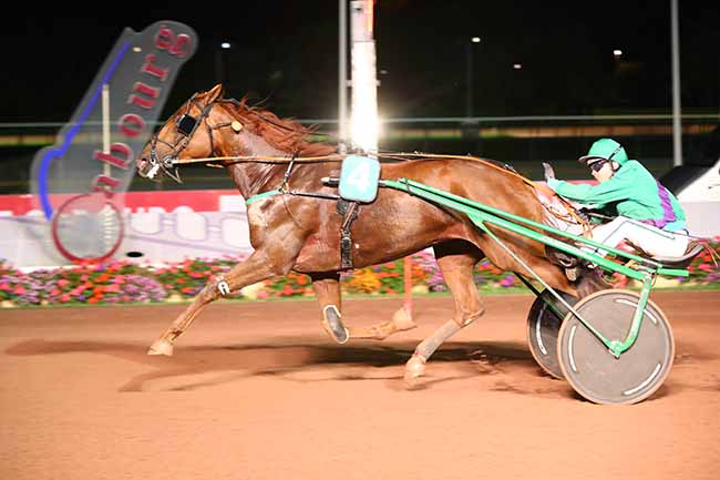 Photo d'arrivée de la course pmu PRIX DU PIN-AU-HARAS à CABOURG le Vendredi 20 août 2021