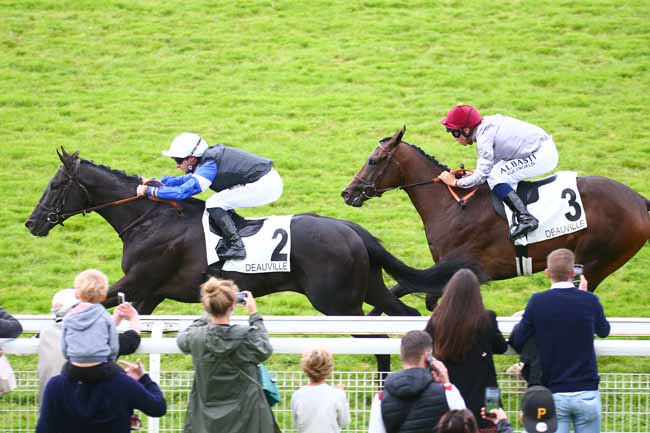 Photo d'arrivée de la course pmu PRIX IRISH RIVER à DEAUVILLE le Jeudi 26 août 2021