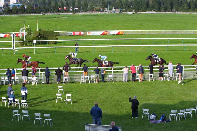Photo d'arrivée de la course pmu PRIX DU CLUB DES COYOTES à DIEPPE le Mardi 31 août 2021