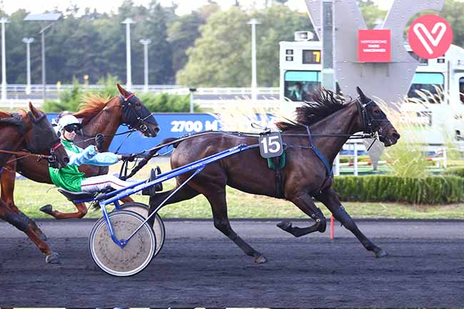 Photo d'arrivée de la course pmu PRIX DE BERCK-SUR-MER à PARIS-VINCENNES le Mercredi 1 septembre 2021