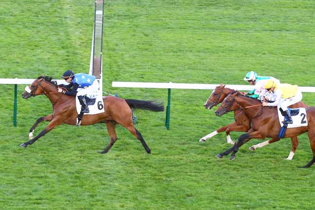 Photo d'arrivée de la course pmu PRIX DE LUTECE à LONGCHAMP le Jeudi 2 septembre 2021