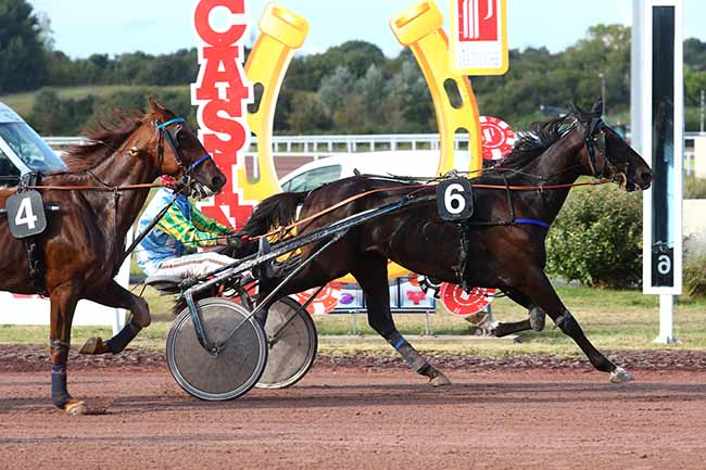 Photo d'arrivée de la course pmu PRIX DE LA CARENE à PORNICHET le Mercredi 8 septembre 2021