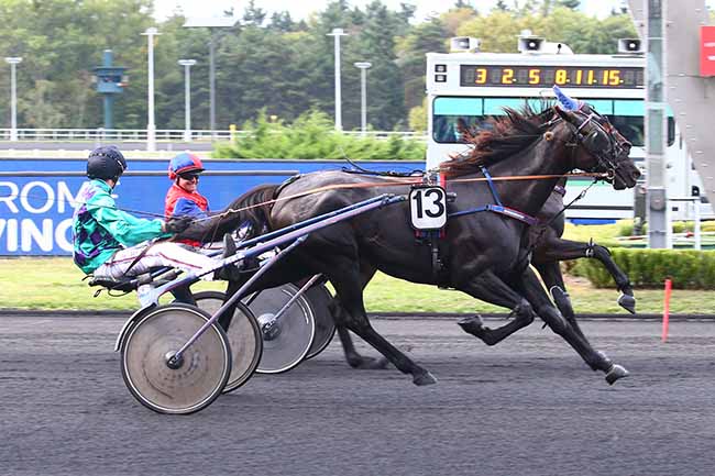 Photo d'arrivée de la course pmu PRIX ALKESTE à PARIS-VINCENNES le Mardi 14 septembre 2021