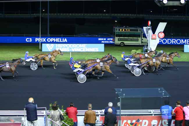 Photo d'arrivée de la course pmu PRIX OPHELIA à PARIS-VINCENNES le Vendredi 17 septembre 2021