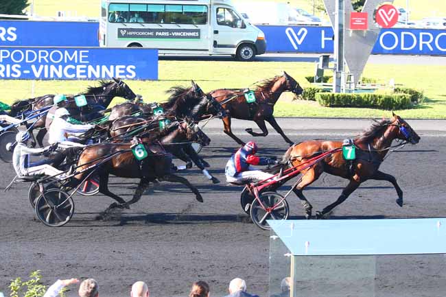 Photo d'arrivée de la course pmu PRIX DE GIVORS à PARIS-VINCENNES le Jeudi 23 septembre 2021
