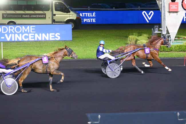 Photo d'arrivée de la course pmu PRIX HAMALE à PARIS-VINCENNES le Mardi 28 septembre 2021