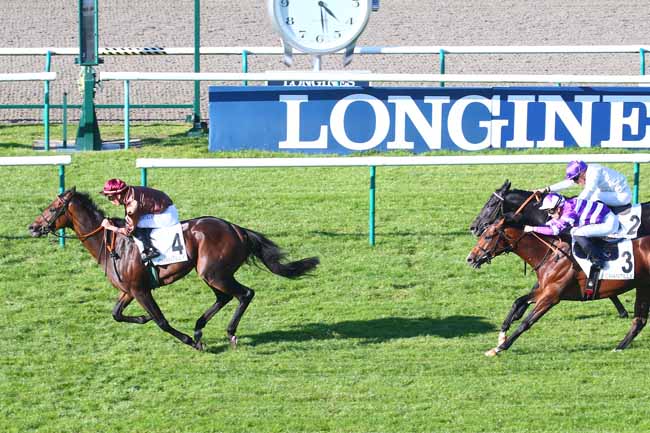 Photo d'arrivée de la course pmu PRIX LE FABULEUX à CHANTILLY le Samedi 9 octobre 2021