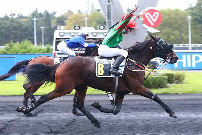 Photo d'arrivée de la course pmu PRIX NYSA à PARIS-VINCENNES le Mardi 12 octobre 2021