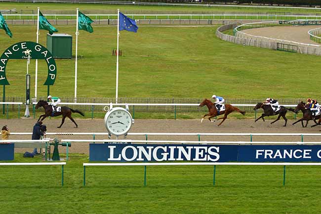 Photo d'arrivée de la course pmu PRIX DU MONT CESAR à CHANTILLY le Mardi 26 octobre 2021