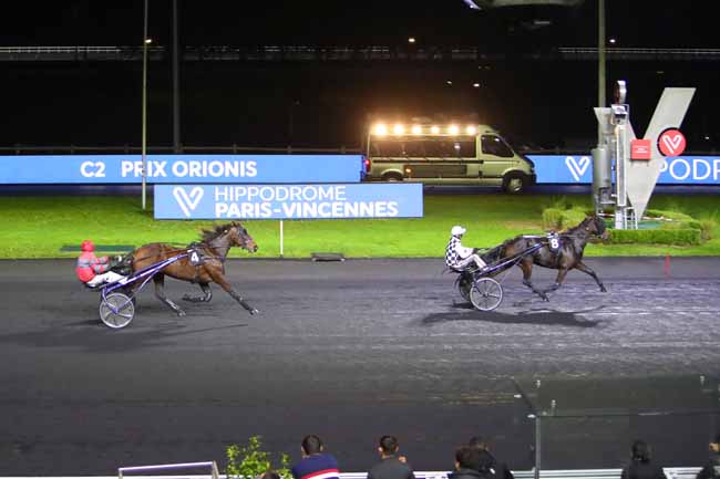 Photo d'arrivée de la course pmu PRIX ORIONIS à PARIS-VINCENNES le Vendredi 29 octobre 2021