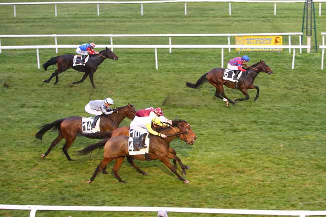 Photo d'arrivée de la course pmu PRIX DE MEAUX à FONTAINEBLEAU le Jeudi 18 novembre 2021