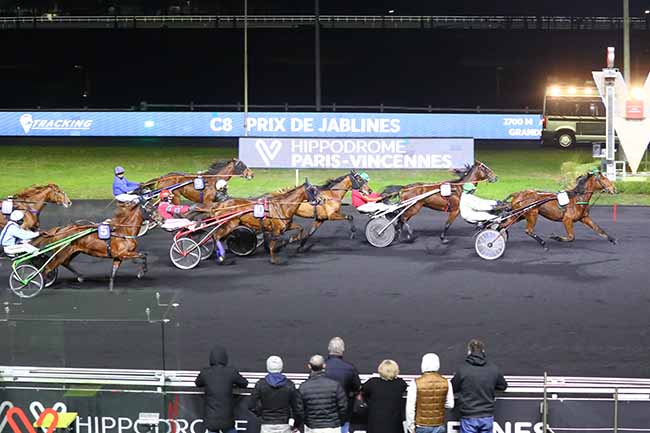 Photo d'arrivée de la course pmu PRIX DE JABLINES à PARIS-VINCENNES le Mercredi 22 décembre 2021