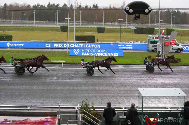 Photo d'arrivée de la course pmu PRIX DE CHATELGUYON à PARIS-VINCENNES le Samedi 8 janvier 2022