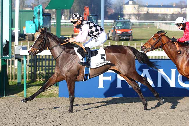 Photo d'arrivée de la course pmu PRIX DU ROND FILLE DE L'AIR à CHANTILLY le Samedi 15 janvier 2022