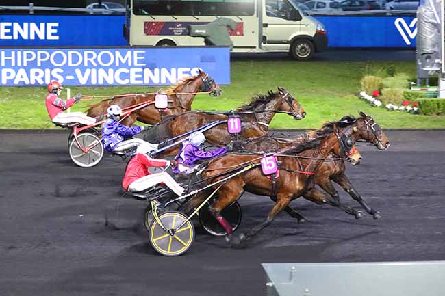Photo d'arrivée de la course pmu PRIX VARENNE à PARIS-VINCENNES le Samedi 29 janvier 2022