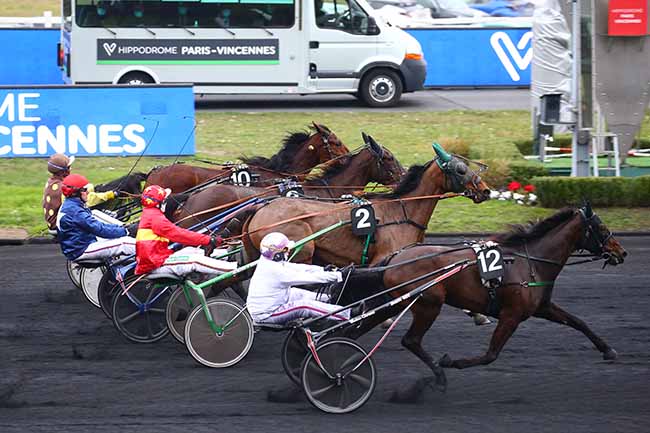 Photo d'arrivée de la course pmu PRIX D'ECOUCHE à PARIS-VINCENNES le Jeudi 3 février 2022