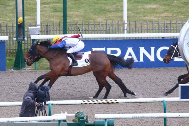 Photo d'arrivée de la course pmu PRIX DE VILLAINES-SOUS-BOIS à CHANTILLY le Jeudi 24 février 2022