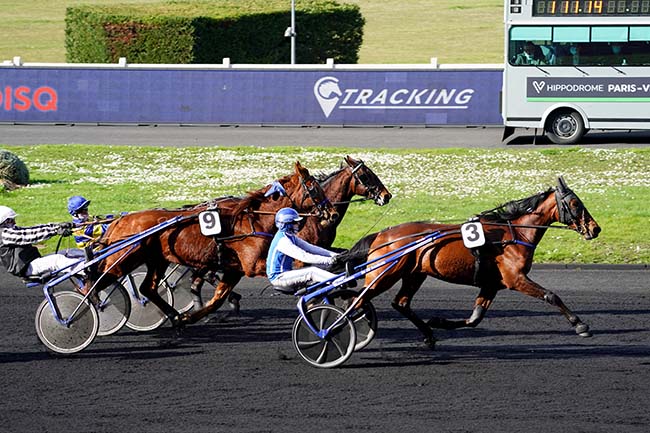 Photo d'arrivée de la course pmu PRIX DE JONCY à PARIS-VINCENNES le Vendredi 25 février 2022