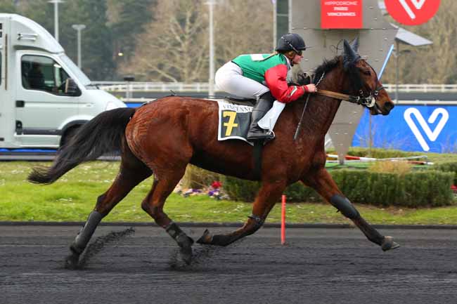 Photo d'arrivée de la course pmu PRIX DE VIRE NORMANDIE à PARIS-VINCENNES le Jeudi 3 mars 2022